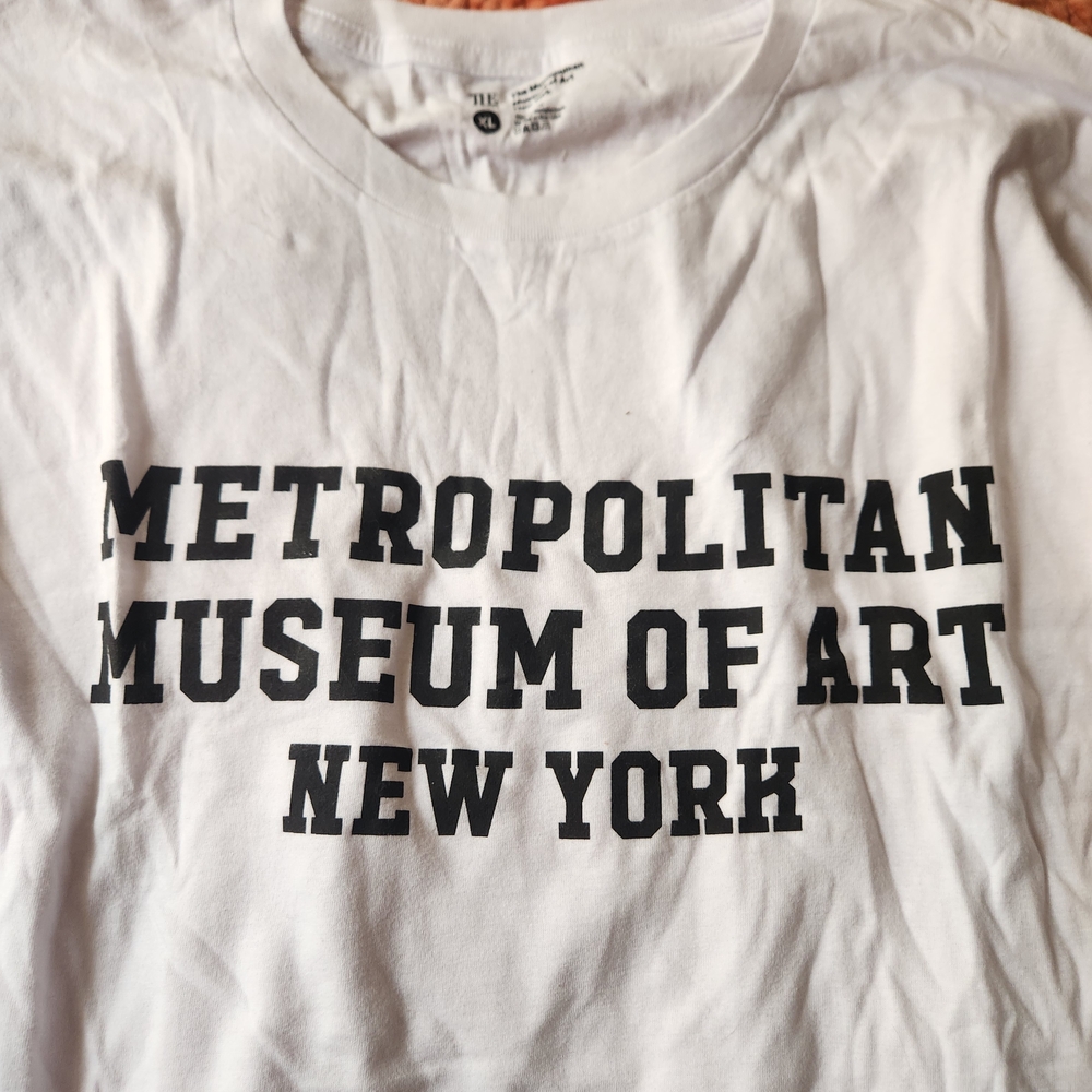 White Long Sleeve Metropolitan Museum of Art Shirt - Picture 2 of 4